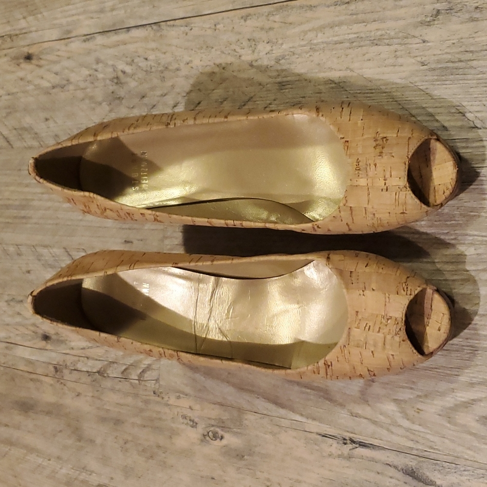 Stuart Weitzman Logo Plainfield Natural Cork Peep Toe Platform Pump - Picture 2 of 9